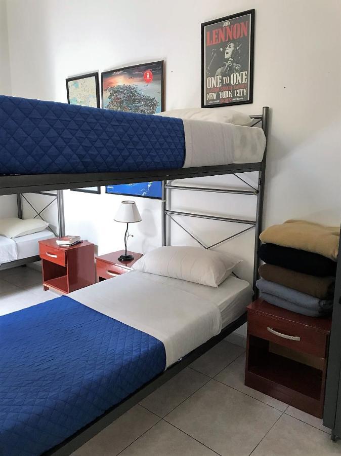Reina Madre Hostel *
